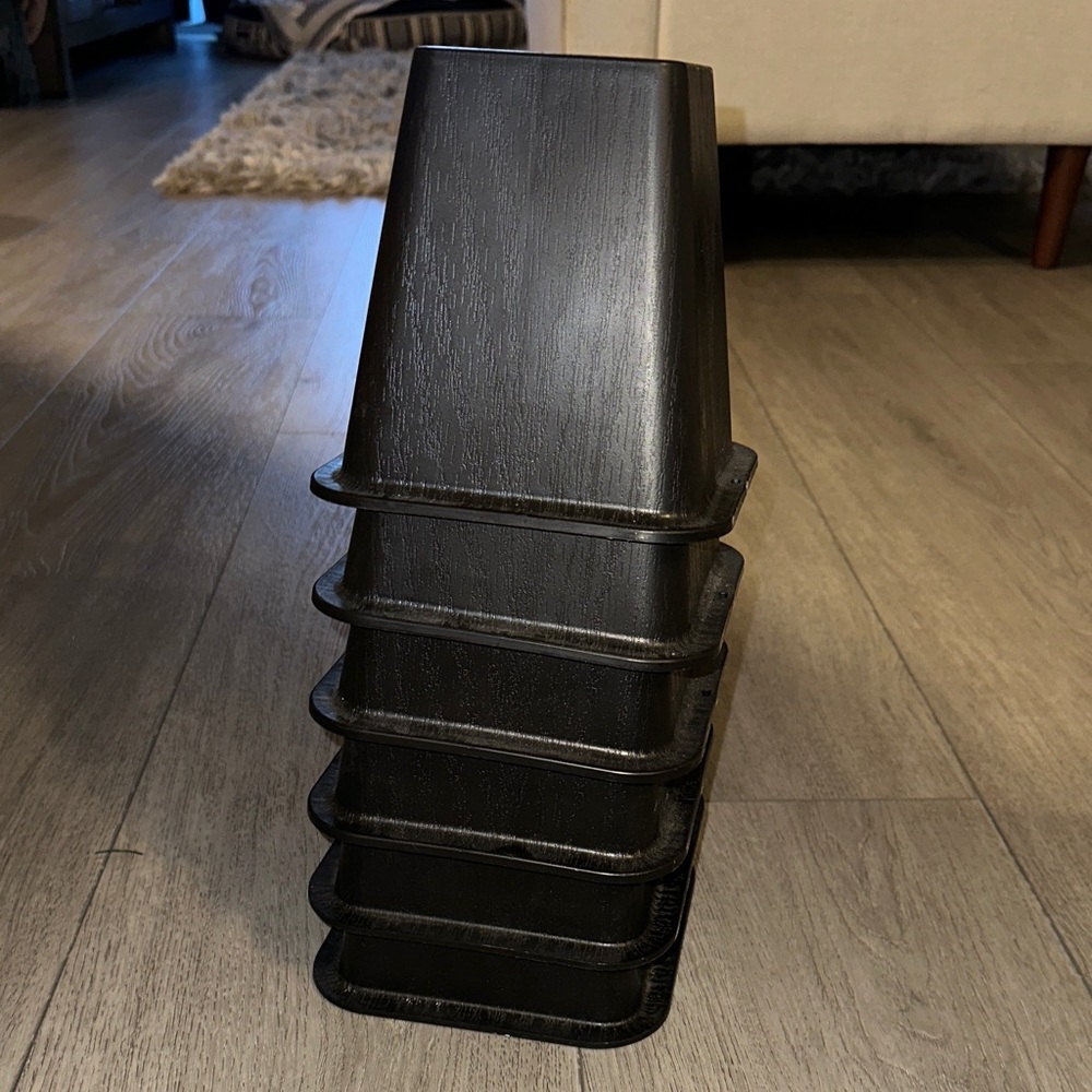 Set of 6 Black Bed Risers